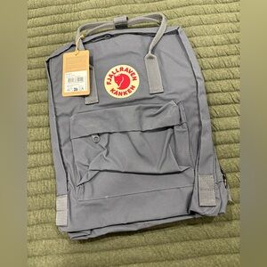 NWT Fjallraven Kanken Original Backpack 23510 Graphite $90